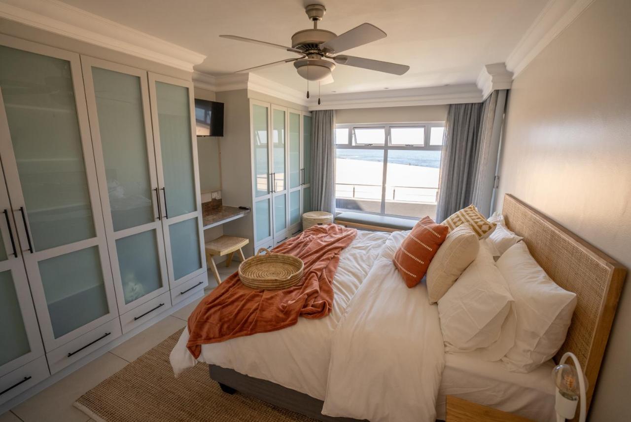 Deja Blue Beachfront Villa, Newly Renovated Langstrand Экстерьер фото