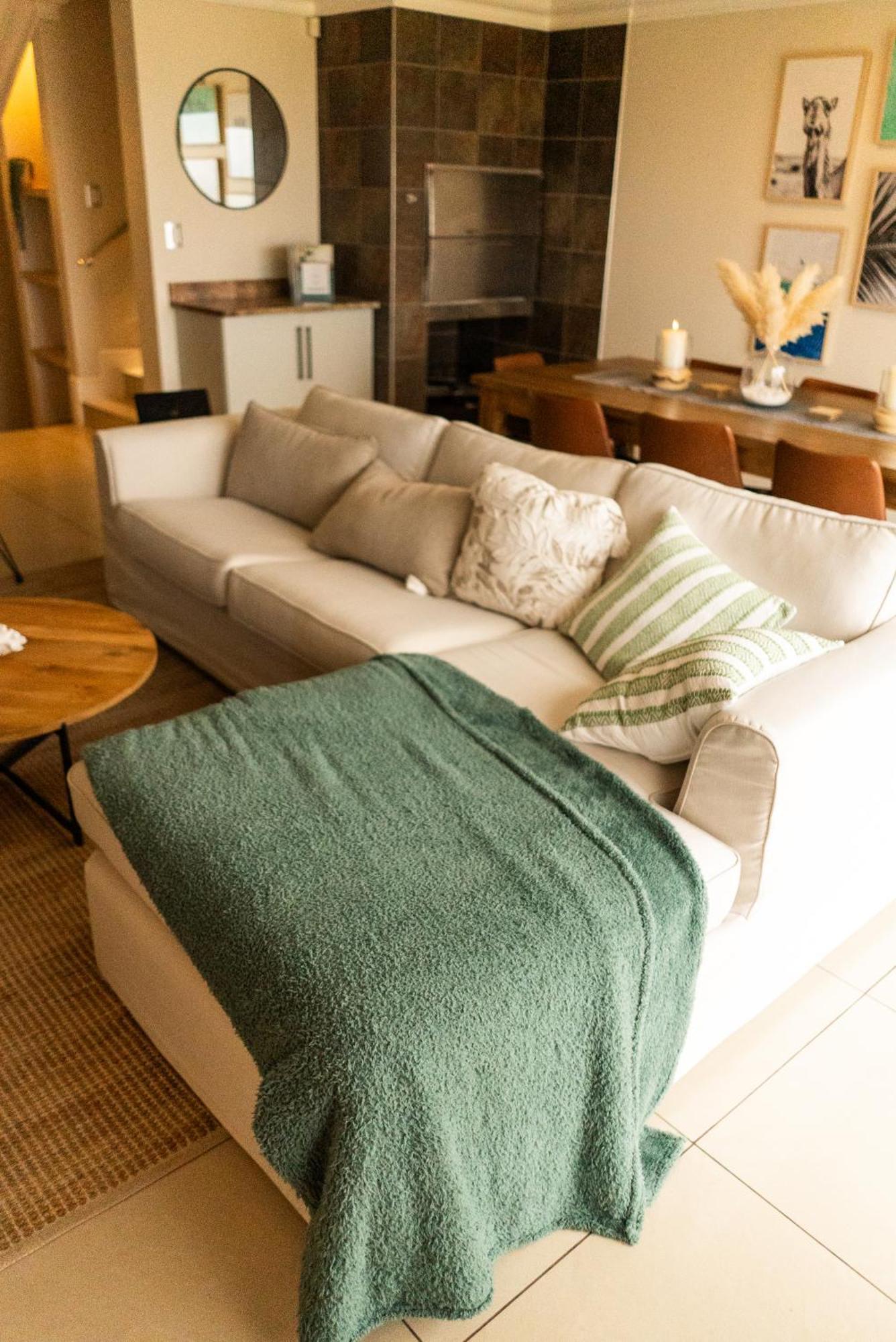 Deja Blue Beachfront Villa, Newly Renovated Langstrand Экстерьер фото