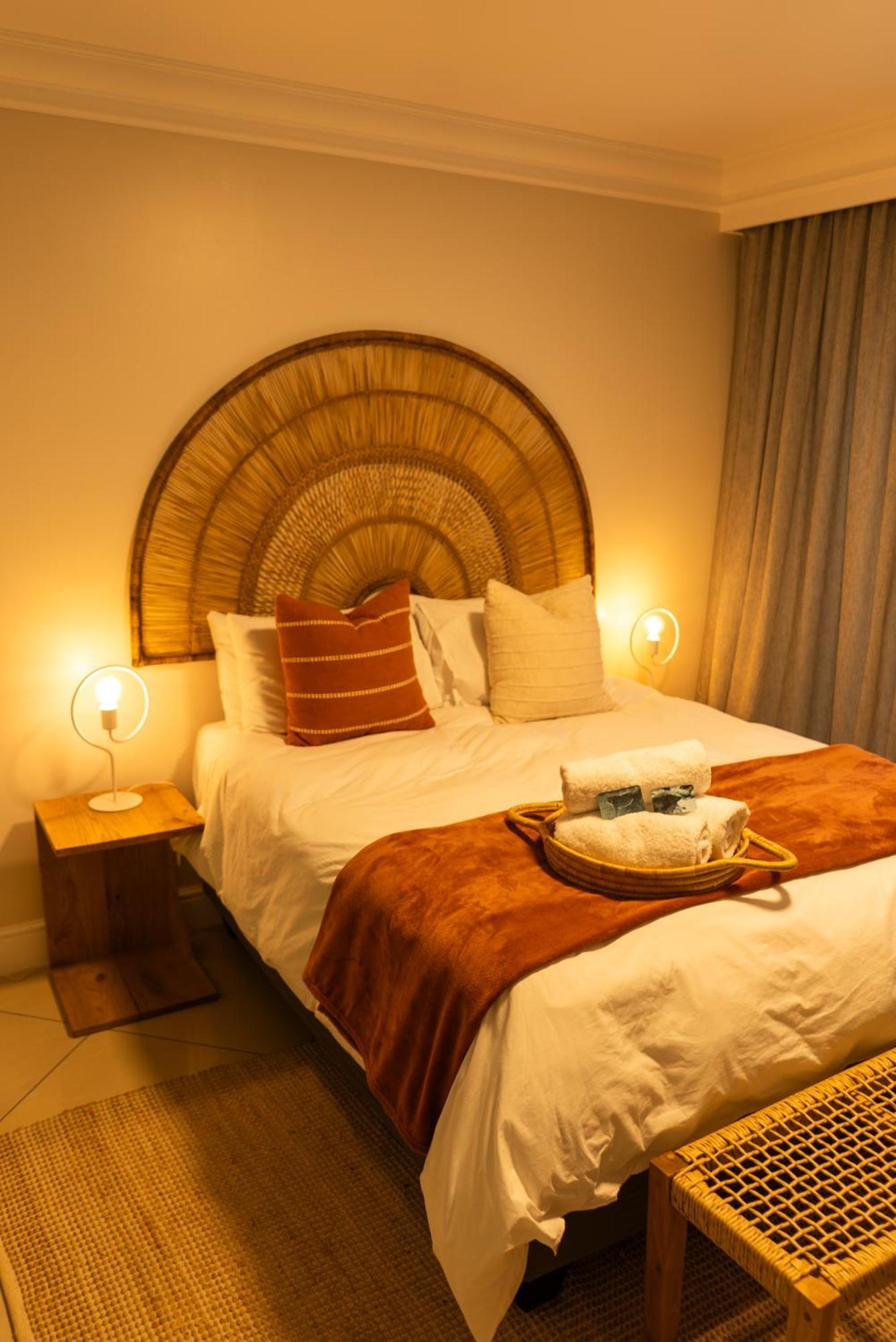 Deja Blue Beachfront Villa, Newly Renovated Langstrand Экстерьер фото