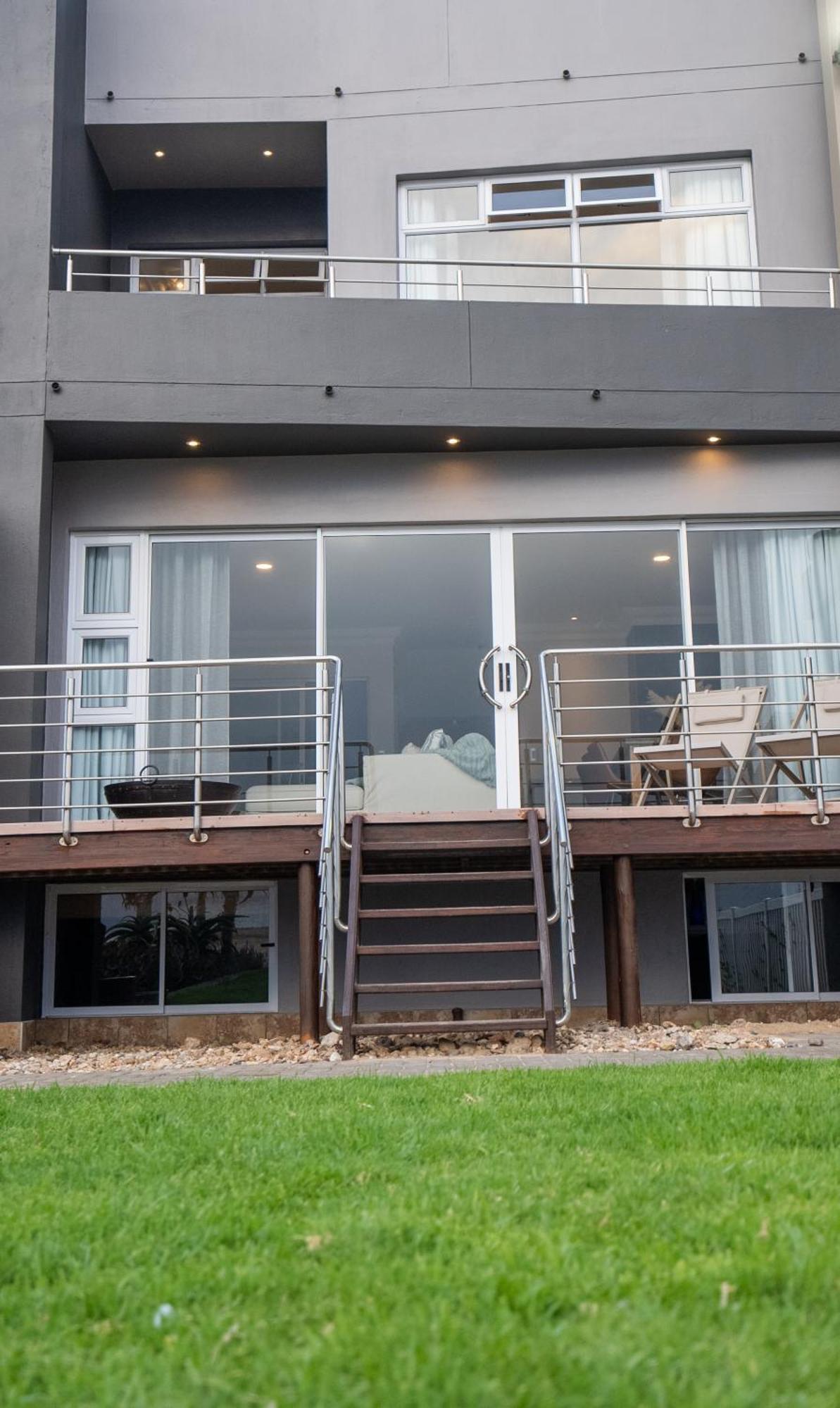 Deja Blue Beachfront Villa, Newly Renovated Langstrand Экстерьер фото